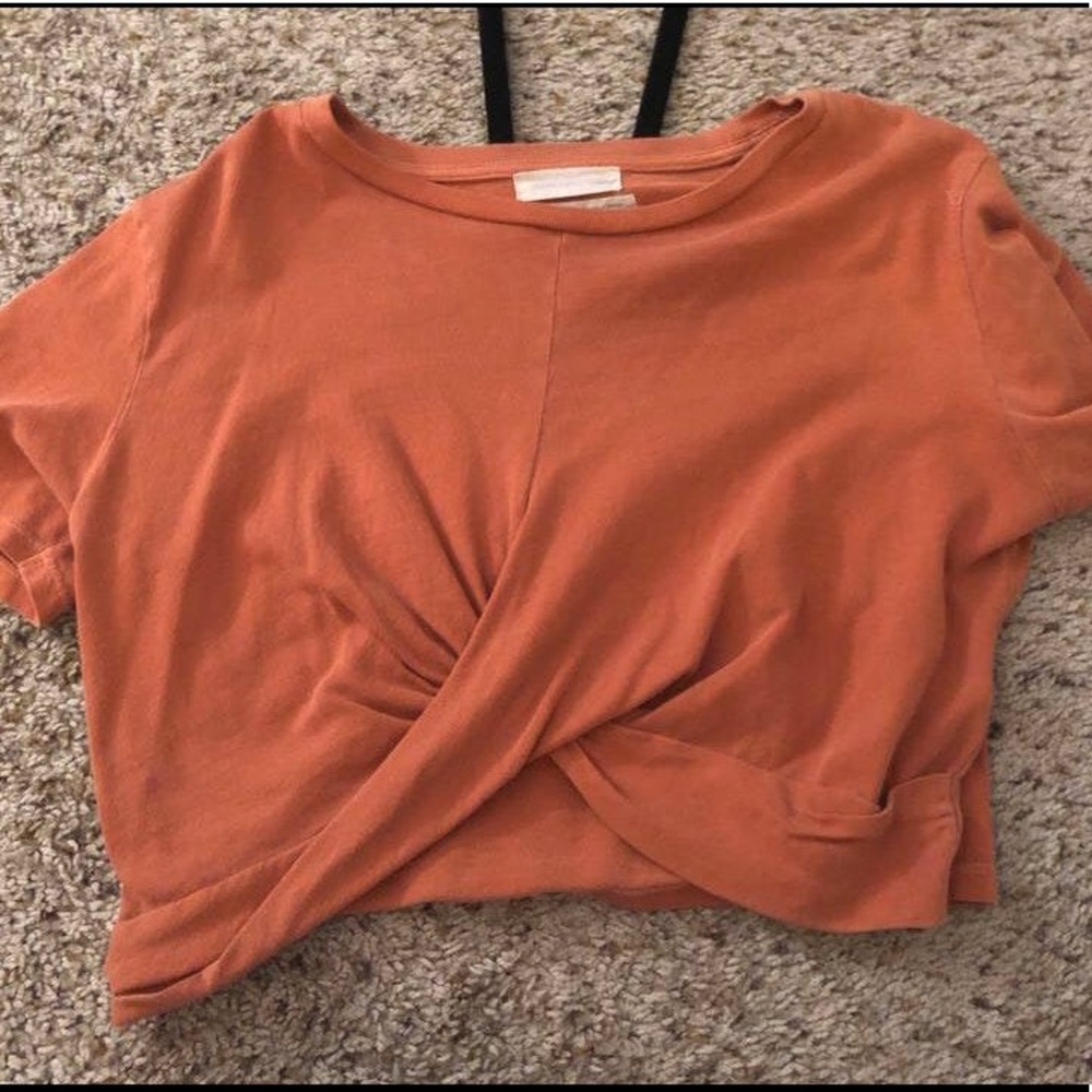 UO Cropped Orange Tee